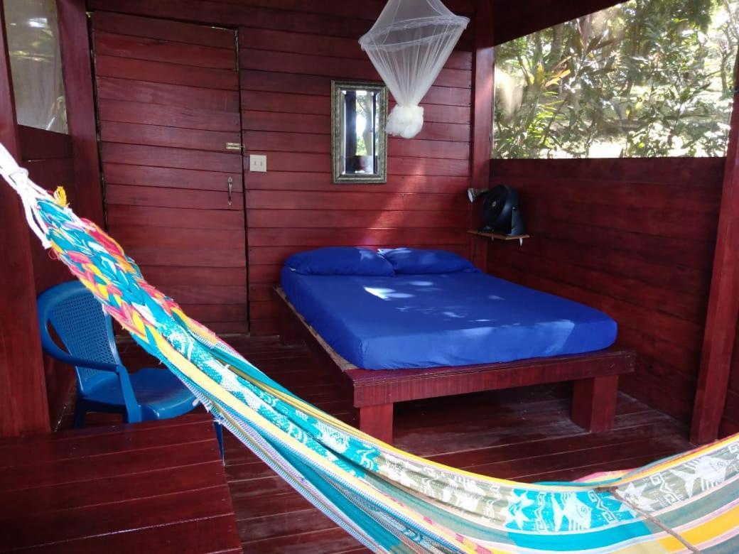 Howlers Bay Cabin And Camping Boca Chica Eksteriør billede